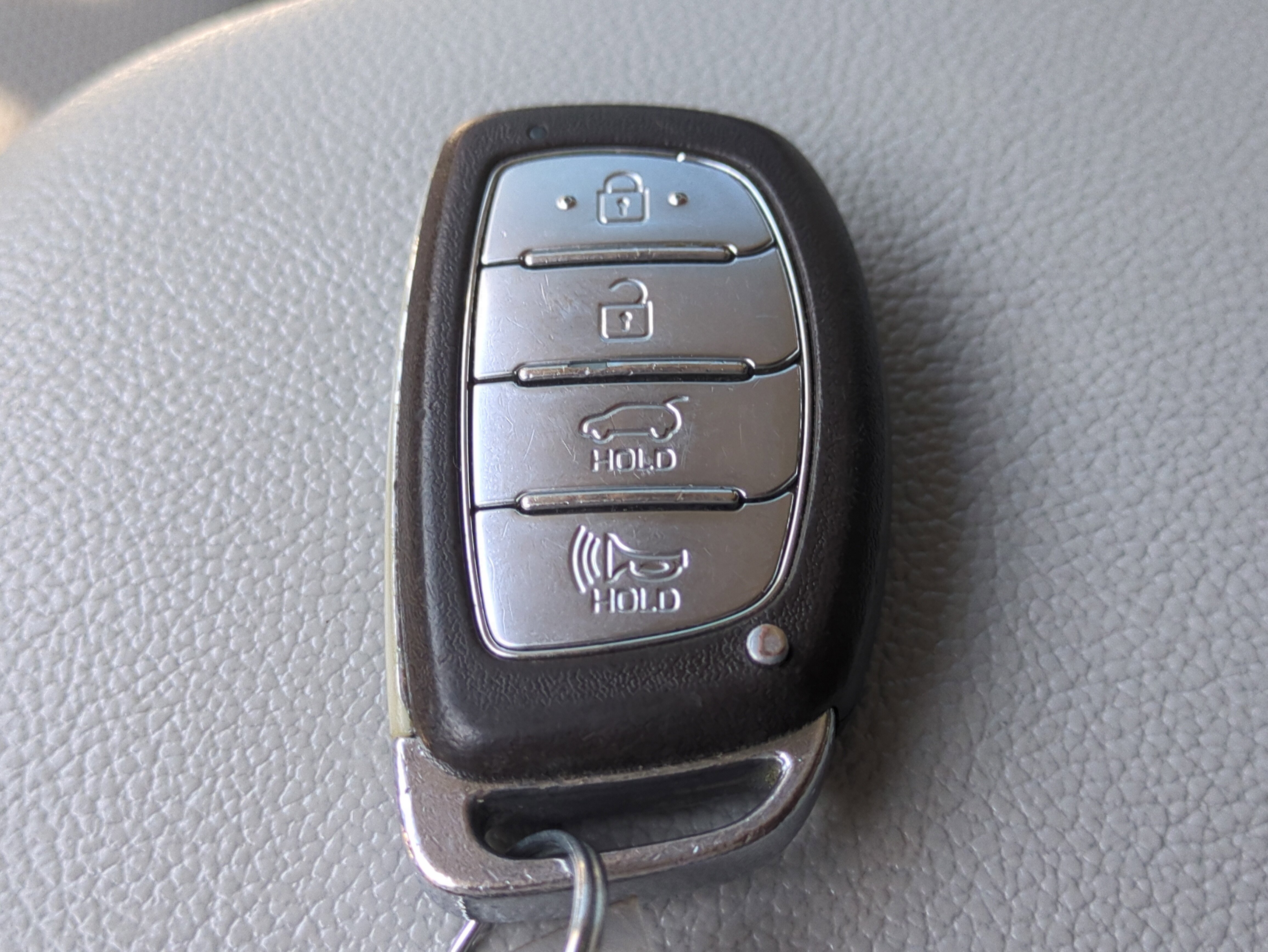 Used 2020 Hyundai Ioniq Limited image 33