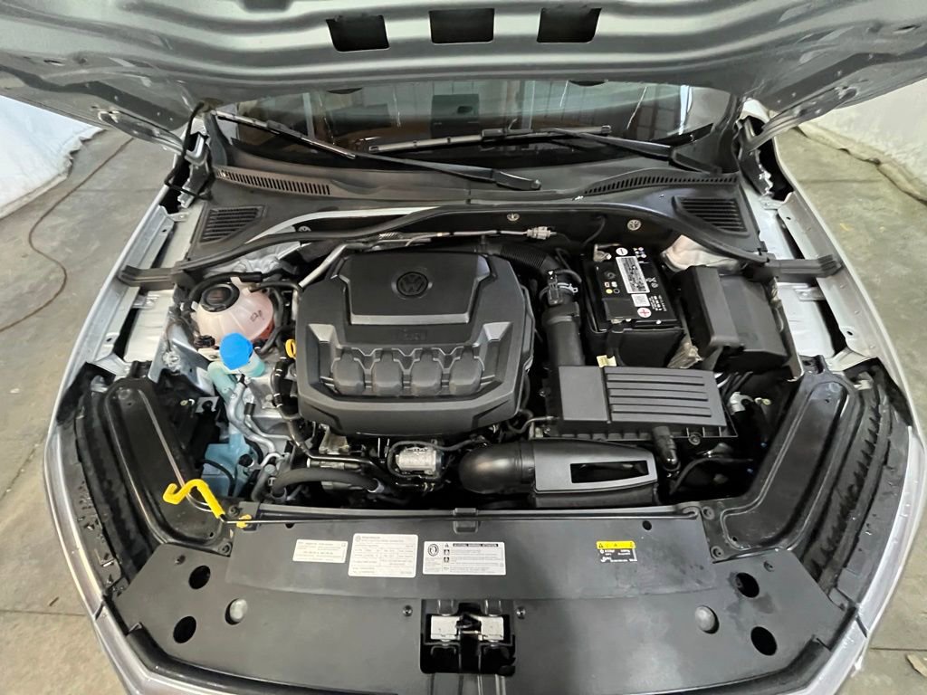 Certified 2020 Volkswagen Passat 2.0T SE w/ Sunroof Package image 31