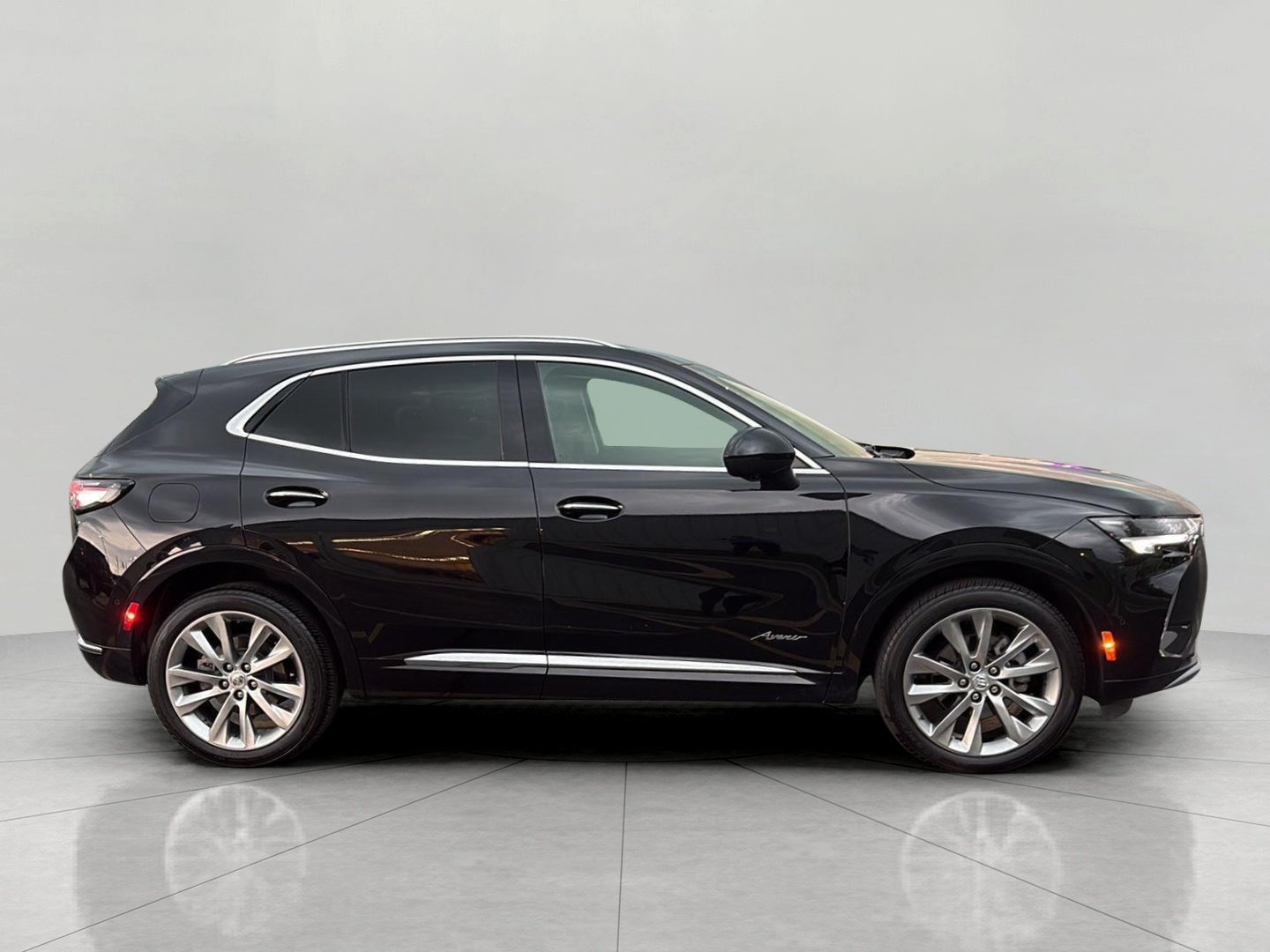 Used 2023 Buick Envision Avenir AWD/4WD image 3