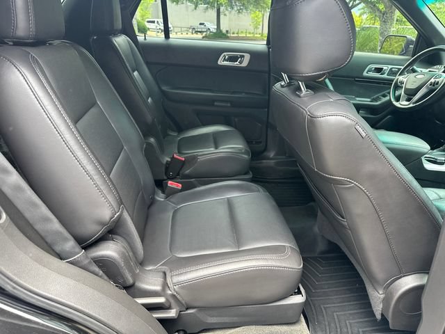 Used 2014 Ford Explorer Limited w/ Equipment Group 302A FWD image 17