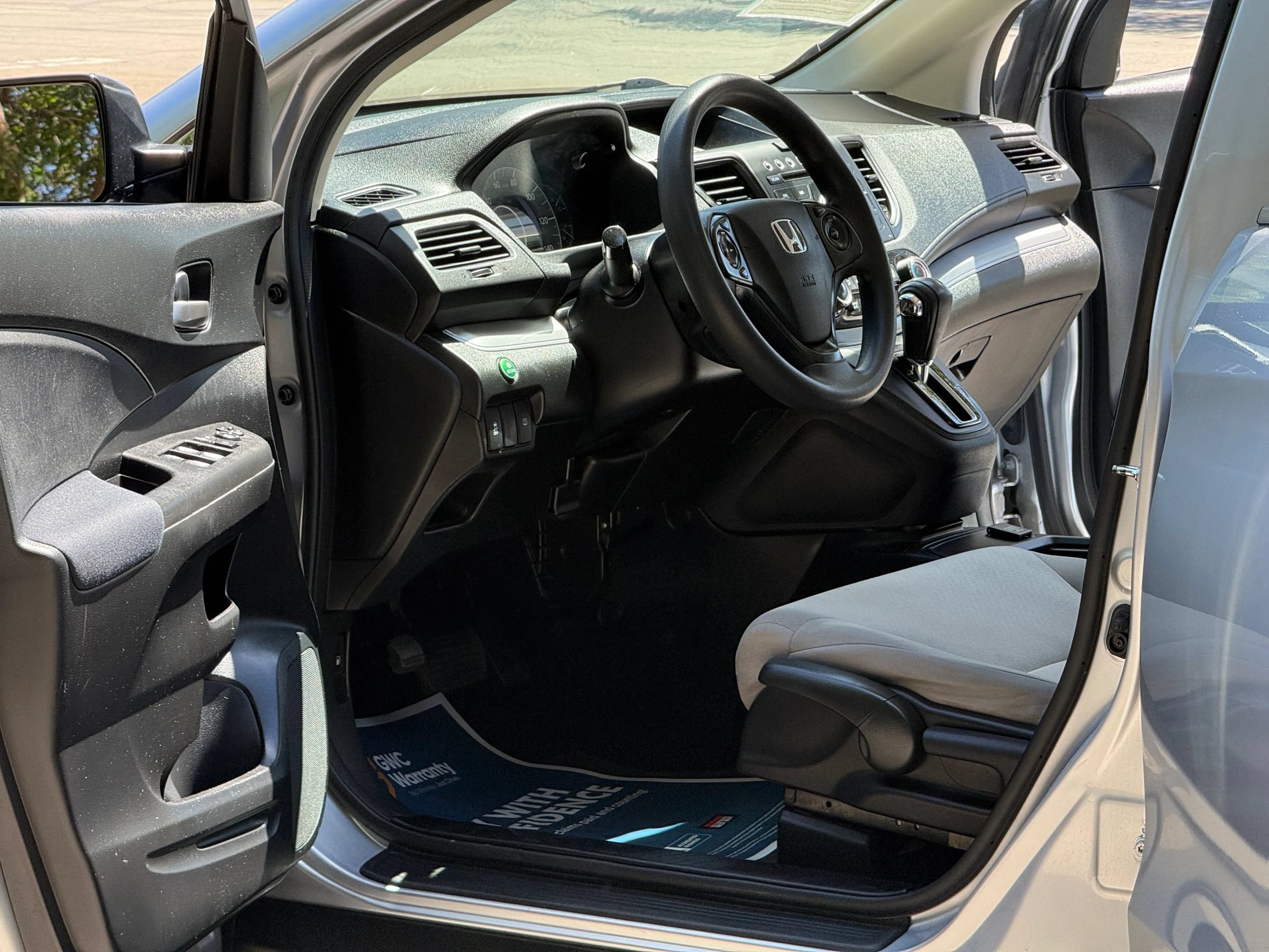 Used 2015 Honda CR-V LX image 8