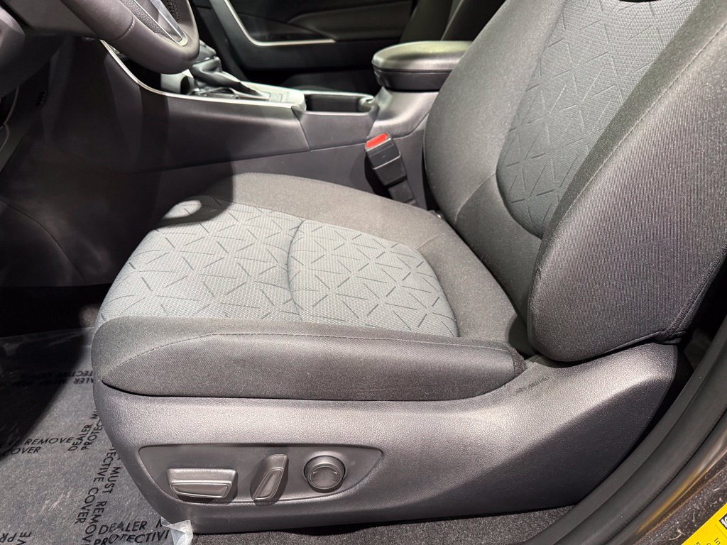 Certified 2025 Toyota RAV4 XLE AWD/4WD image 14