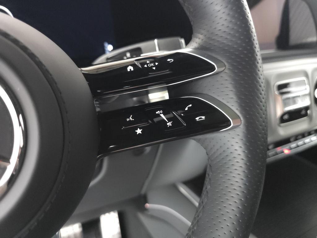 Used 2025 Mercedes-Benz G 550 w/ Manufactur Interior Package image 13