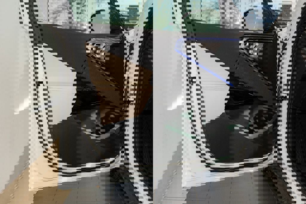 New 2026 BMW X3 xDrive30 w/ Premium Package image 12