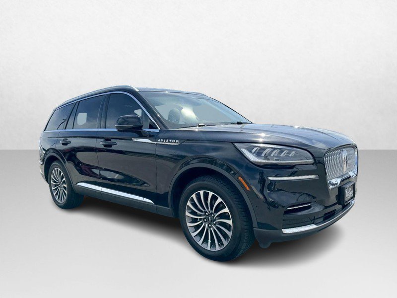 Used 2022 Lincoln Aviator Reserve w/ Equipment Group 201A image 3
