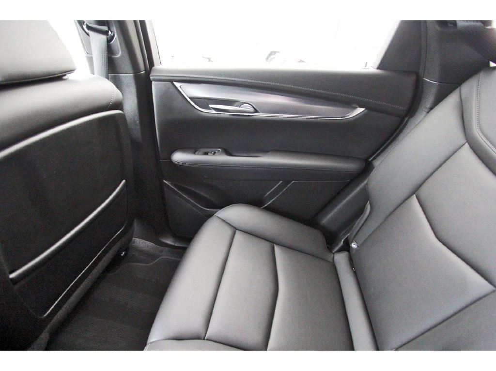 Used 2023 Cadillac XT5 Luxury FWD image 12