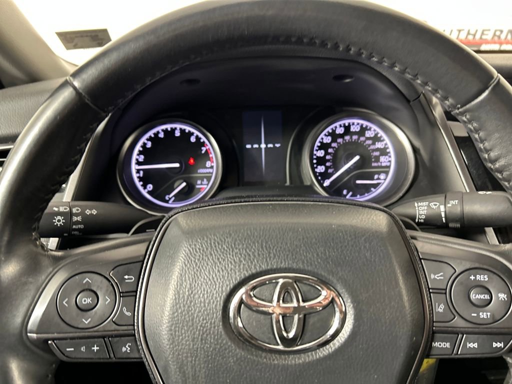 Used 2024 Toyota Camry SE image 12