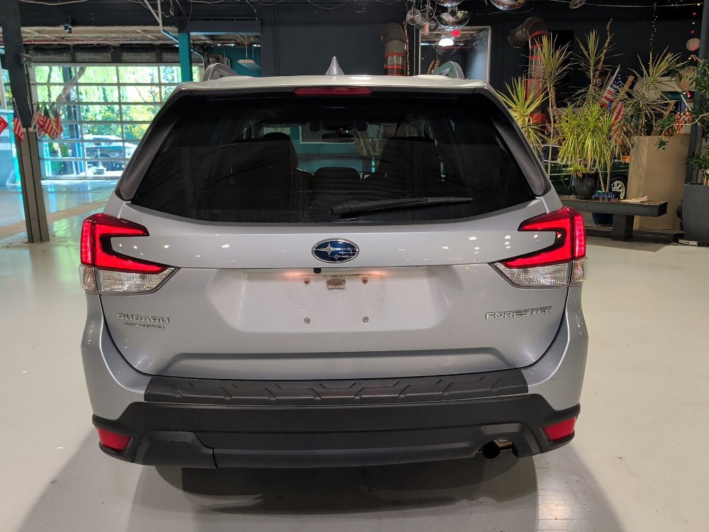 Used 2019 Subaru Forester Premium AWD/4WD image 12