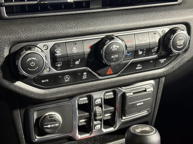Used 2024 Jeep Wrangler Unlimited Sport AWD/4WD image 35