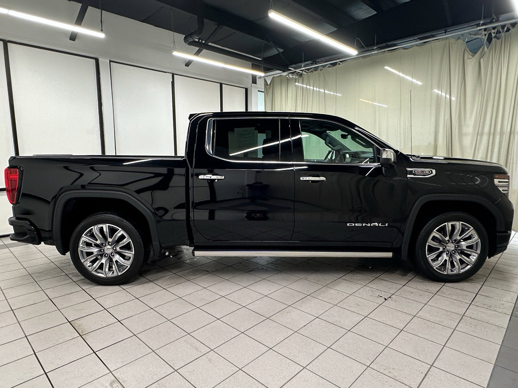 Certified 2022 GMC Sierra 1500 Denali w/ Denali Reserve Package AWD/4WD image 5