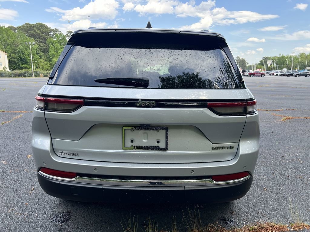 Used 2022 Jeep Grand Cherokee Limited image 4