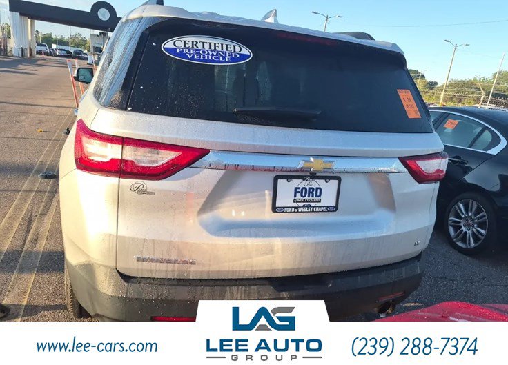 Used 2019 Chevrolet Traverse LT FWD image 2