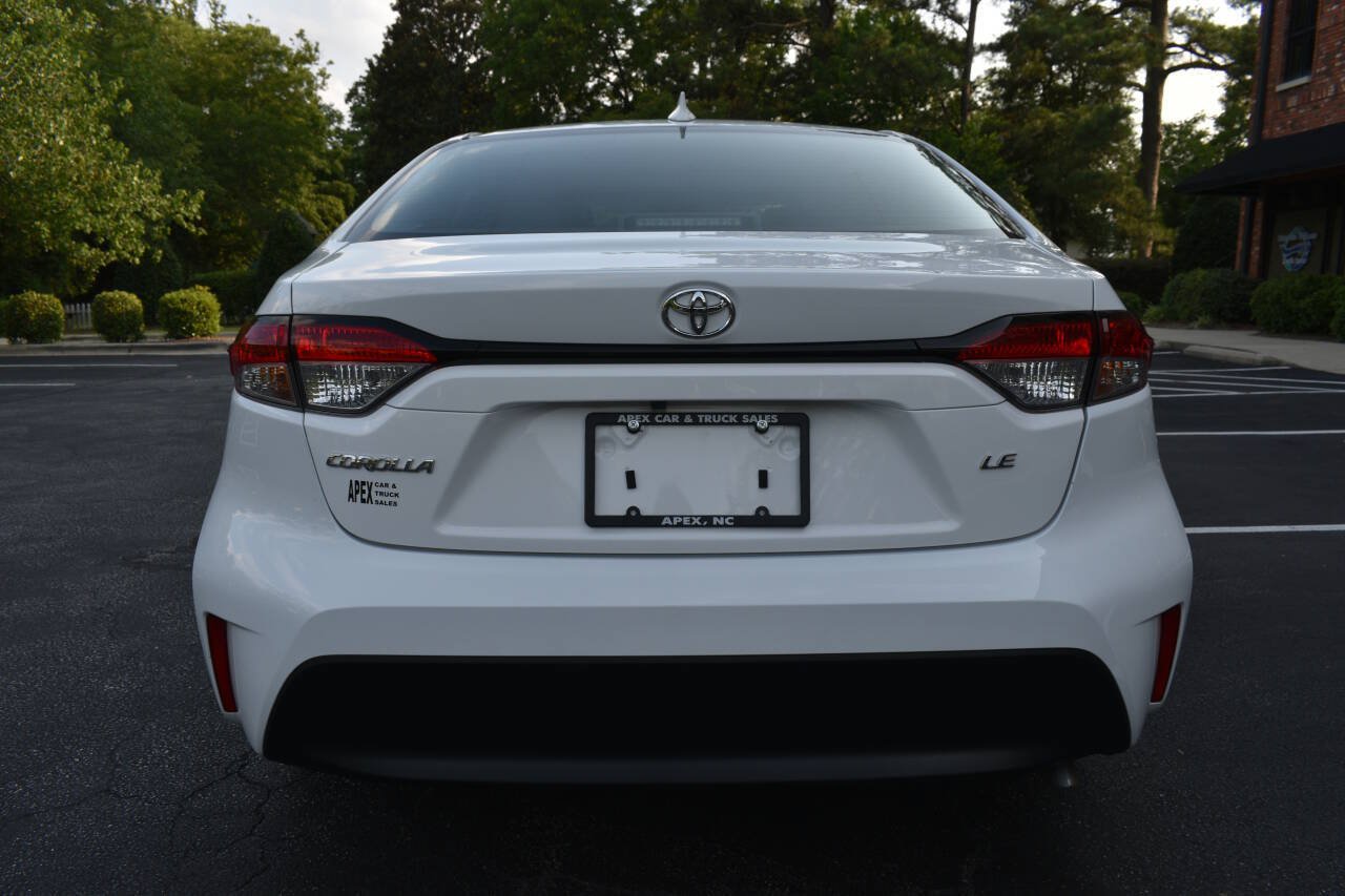 Used 2025 Toyota Corolla LE FWD image 6