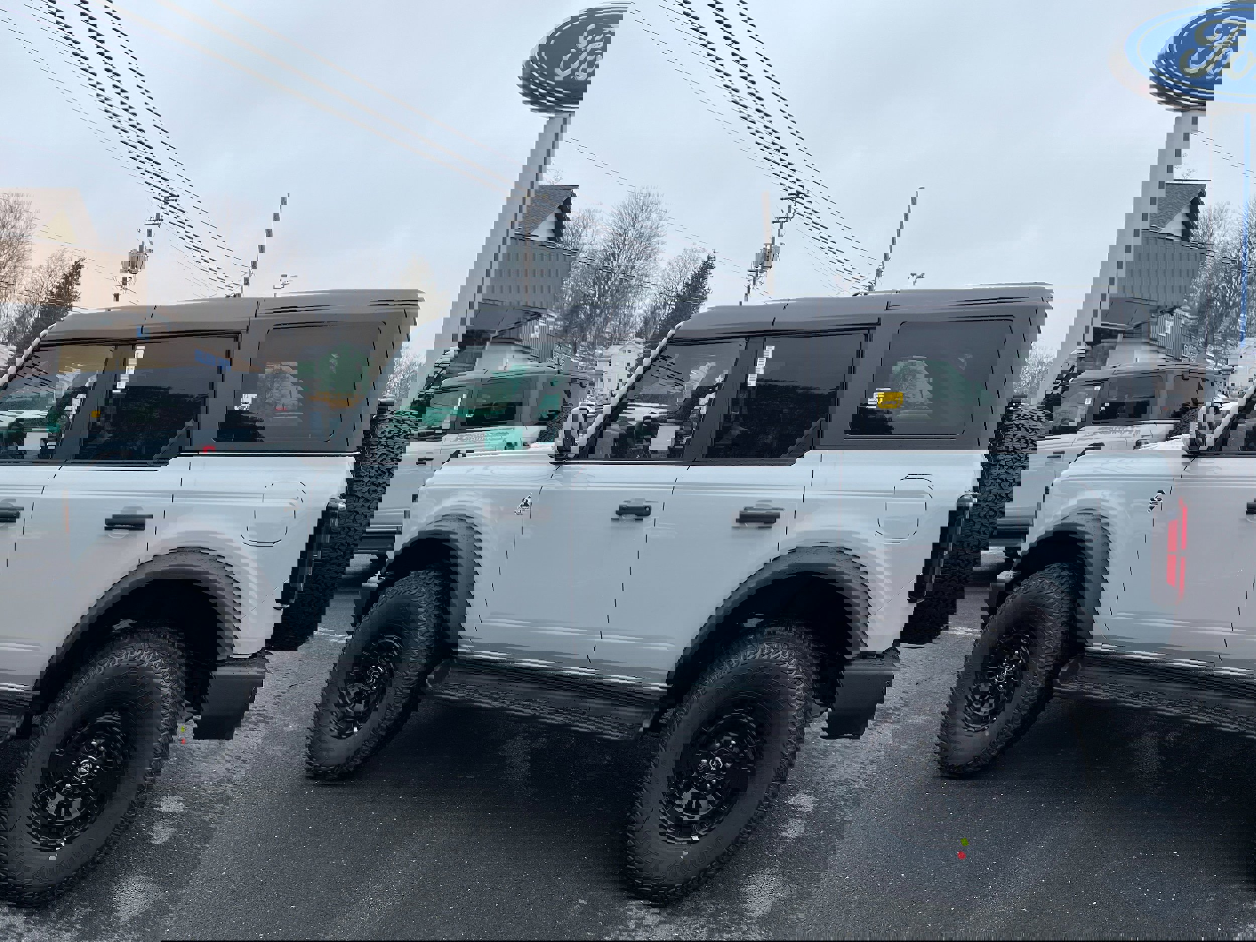 New 2026 Ford Bronco Outer Banks w/ Sasquatch Package image 6