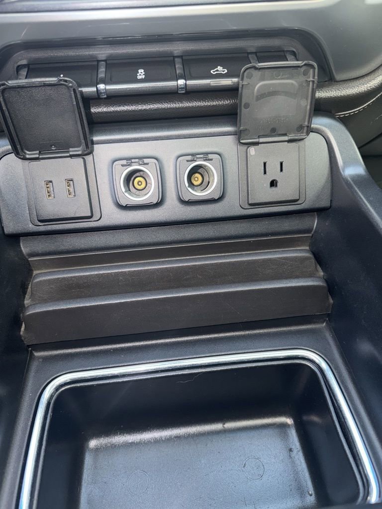 Used 2017 Chevrolet Silverado 1500 LTZ w/ Sport Package image 31