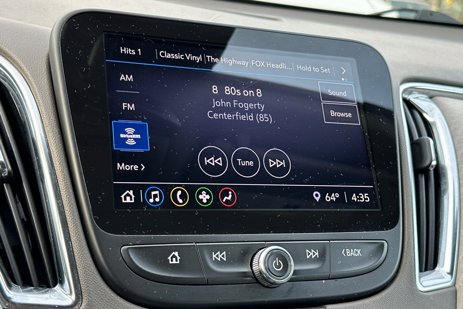 Used 2021 Chevrolet Malibu LT image 19