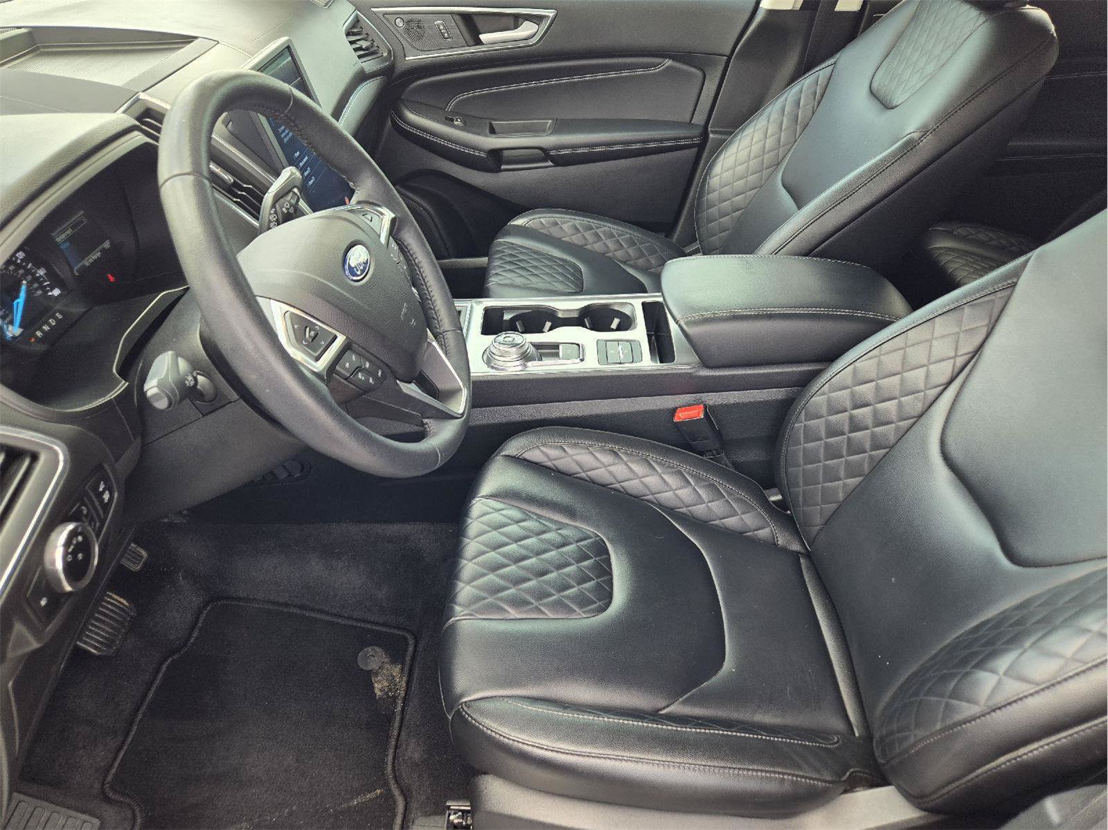 Used 2023 Ford Edge Titanium AWD/4WD image 12