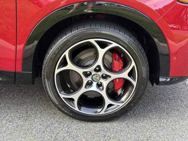 Used 2024 Alfa Romeo Tonale Ti AWD/4WD image 13