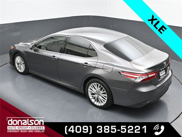 Used 2018 Toyota Camry XLE image 19