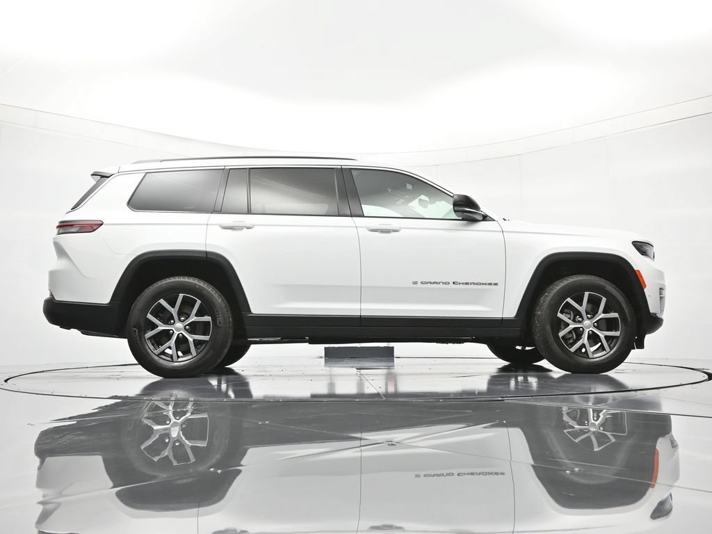 Used 2024 Jeep Grand Cherokee L Limited w/ Luxury Tech Group II AWD/4WD image 41