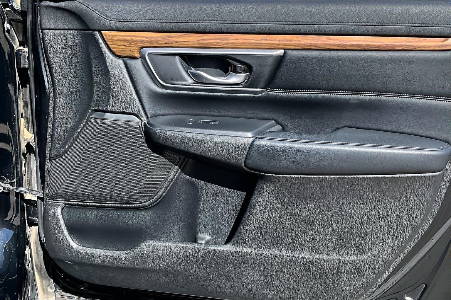 Used 2017 Honda CR-V EX-L image 26