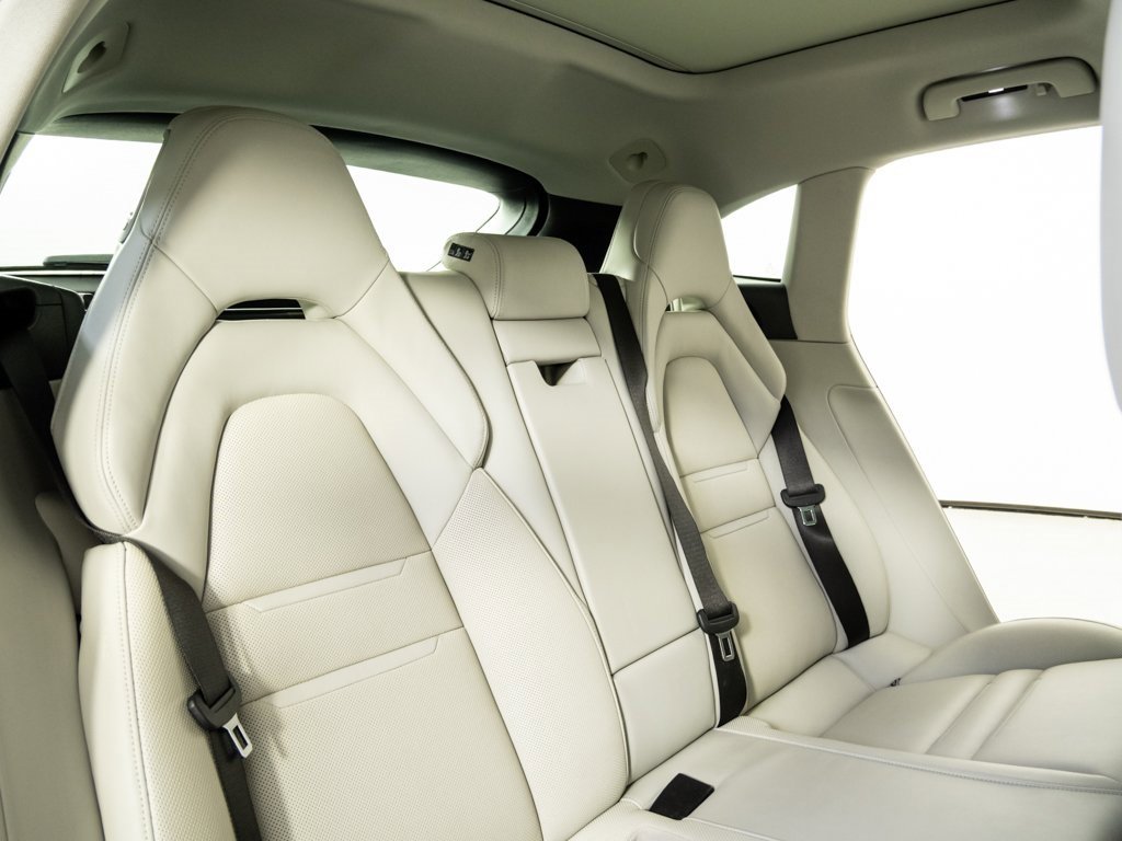 Used 2020 Porsche Panamera 4 image 22