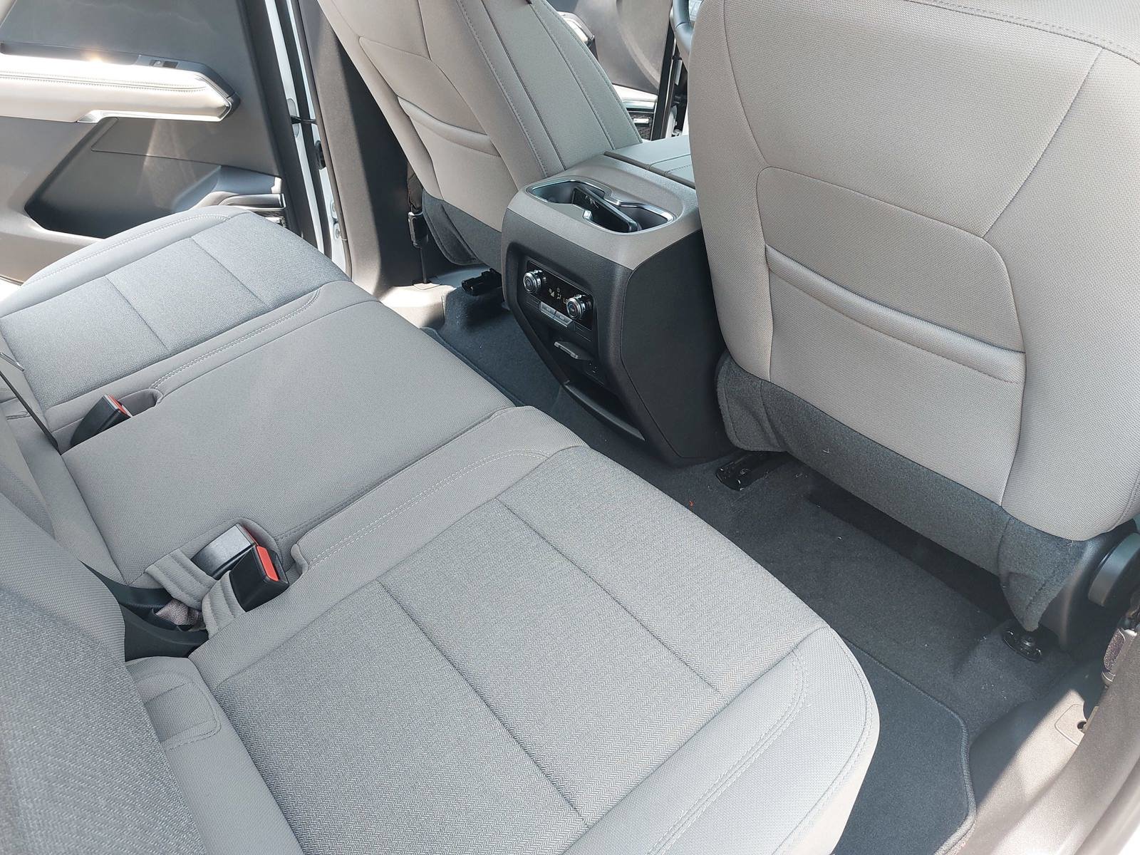 New 2025 GMC Acadia Elevation FWD image 12