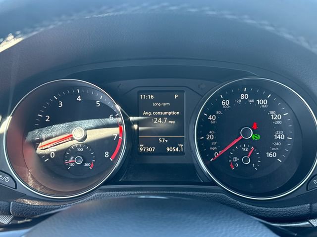 Used 2017 Volkswagen Passat 3.6 SEL Premium image 15