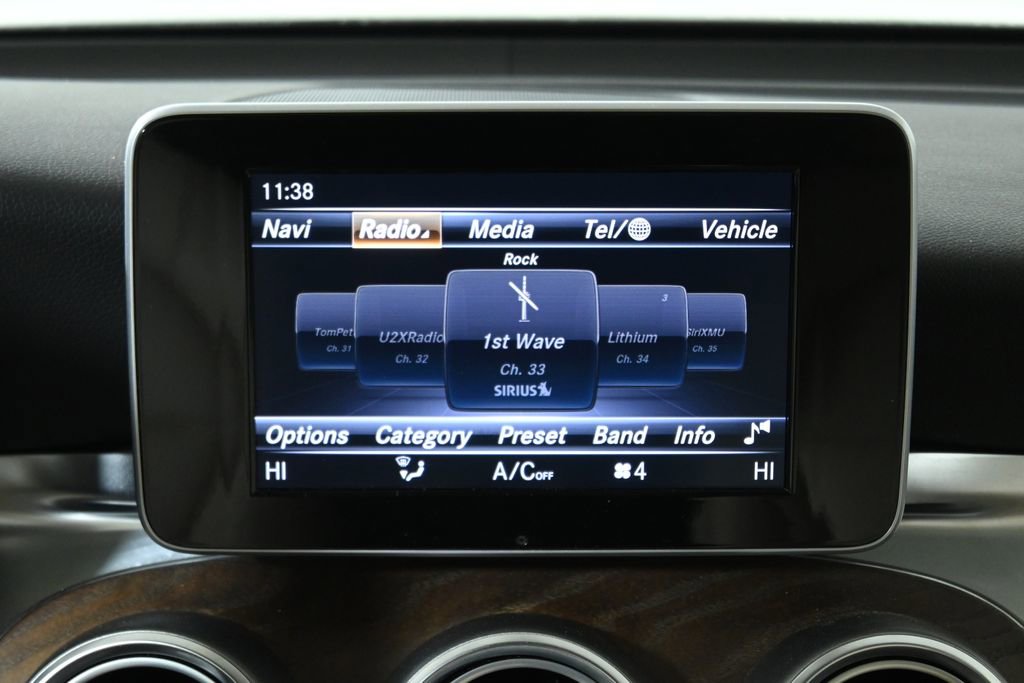 Used 2019 Mercedes-Benz GLC 300 4MATIC image 21