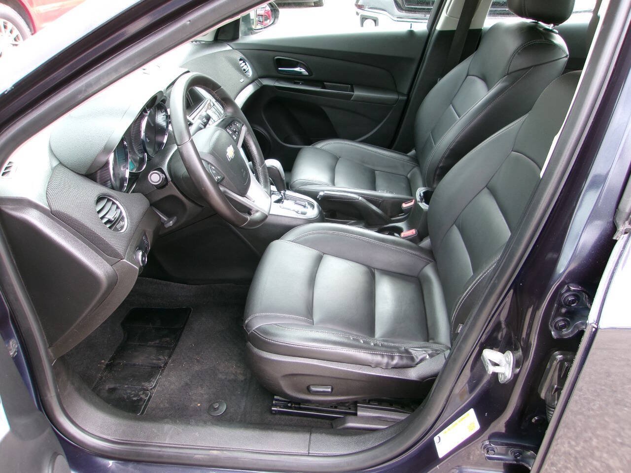 Used 2014 Chevrolet Cruze LTZ w/ RS Package FWD image 7