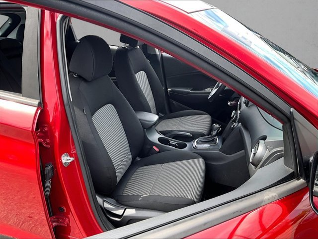 Used 2018 Hyundai Kona SE FWD image 9