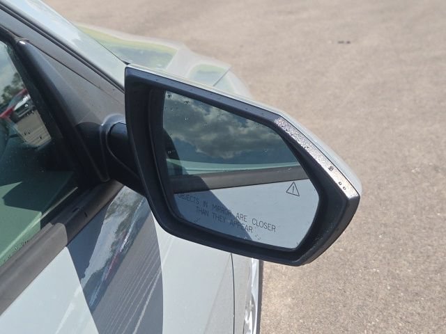 Used 2021 Hyundai Elantra SE FWD image 6