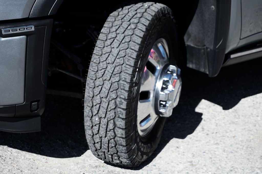 Used 2024 GMC Sierra 3500 Denali w/ Denali Reserve Package image 49