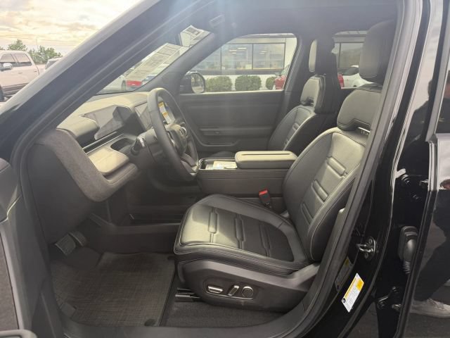 Used 2027 Rivian R2 Performance AWD/4WD image 8