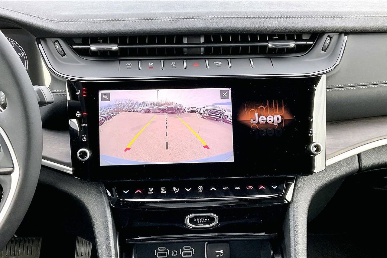 New 2026 Jeep Grand Cherokee Limited image 14