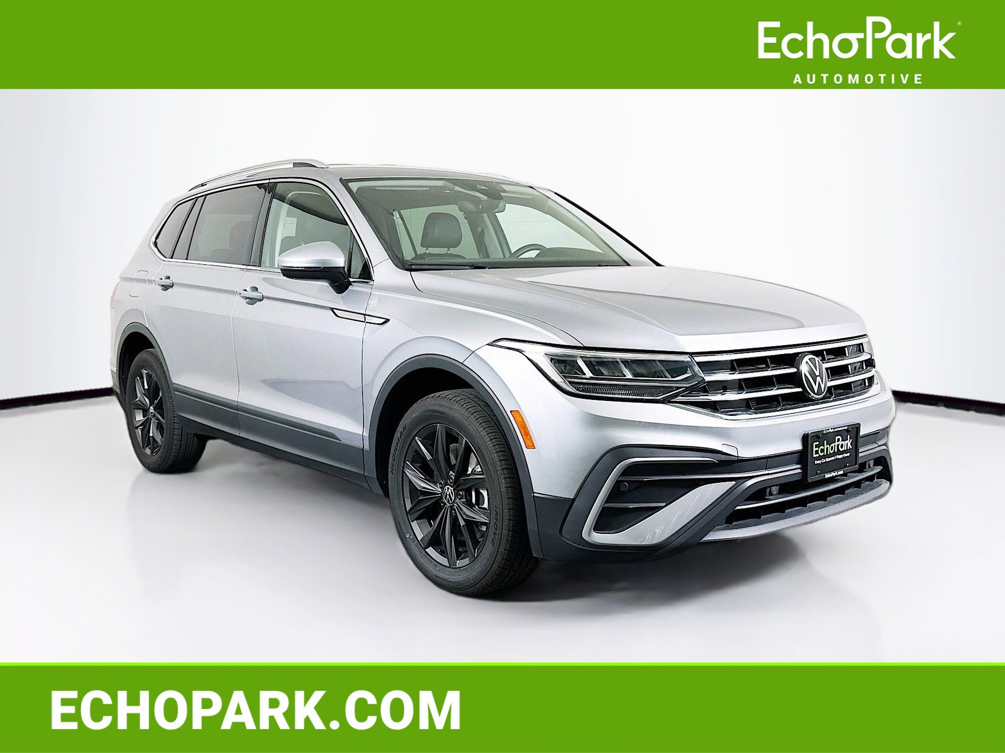 Used 2024 Volkswagen Tiguan SE