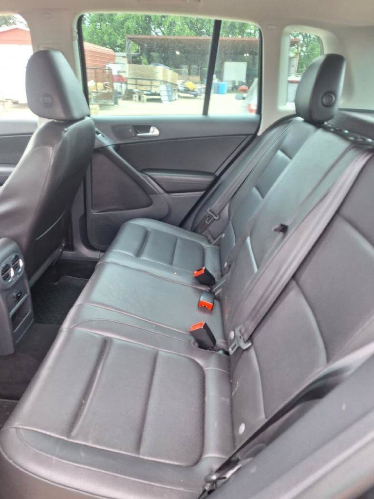 Used 2013 Volkswagen Tiguan S AWD/4WD image 9