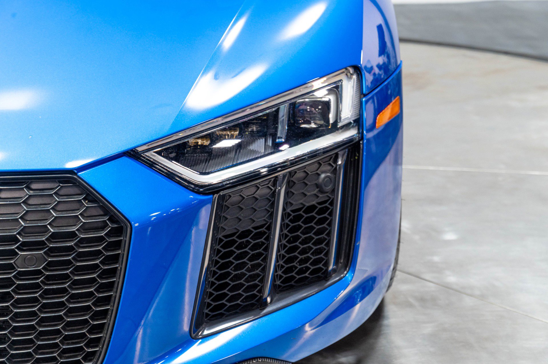 Used 2017 Audi R8 V10 plus AWD/4WD image 41