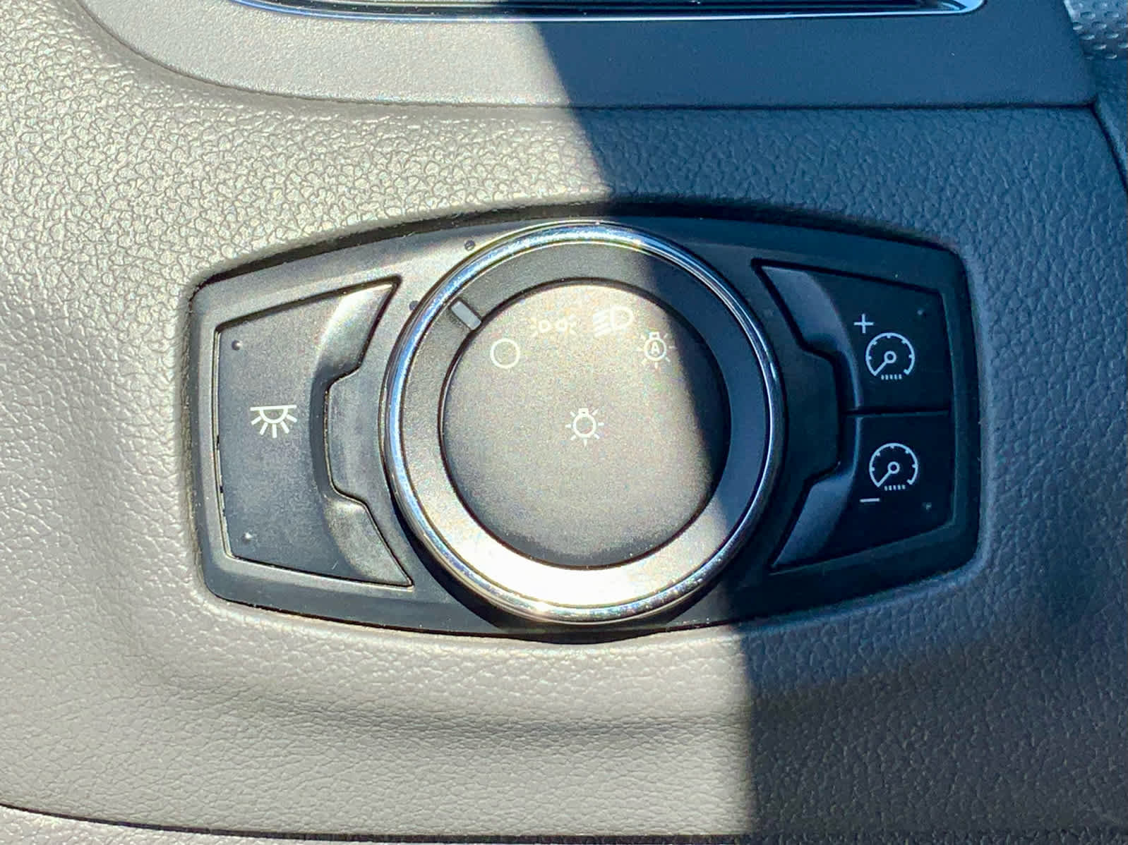 Used 2013 Ford Edge SEL AWD/4WD image 39