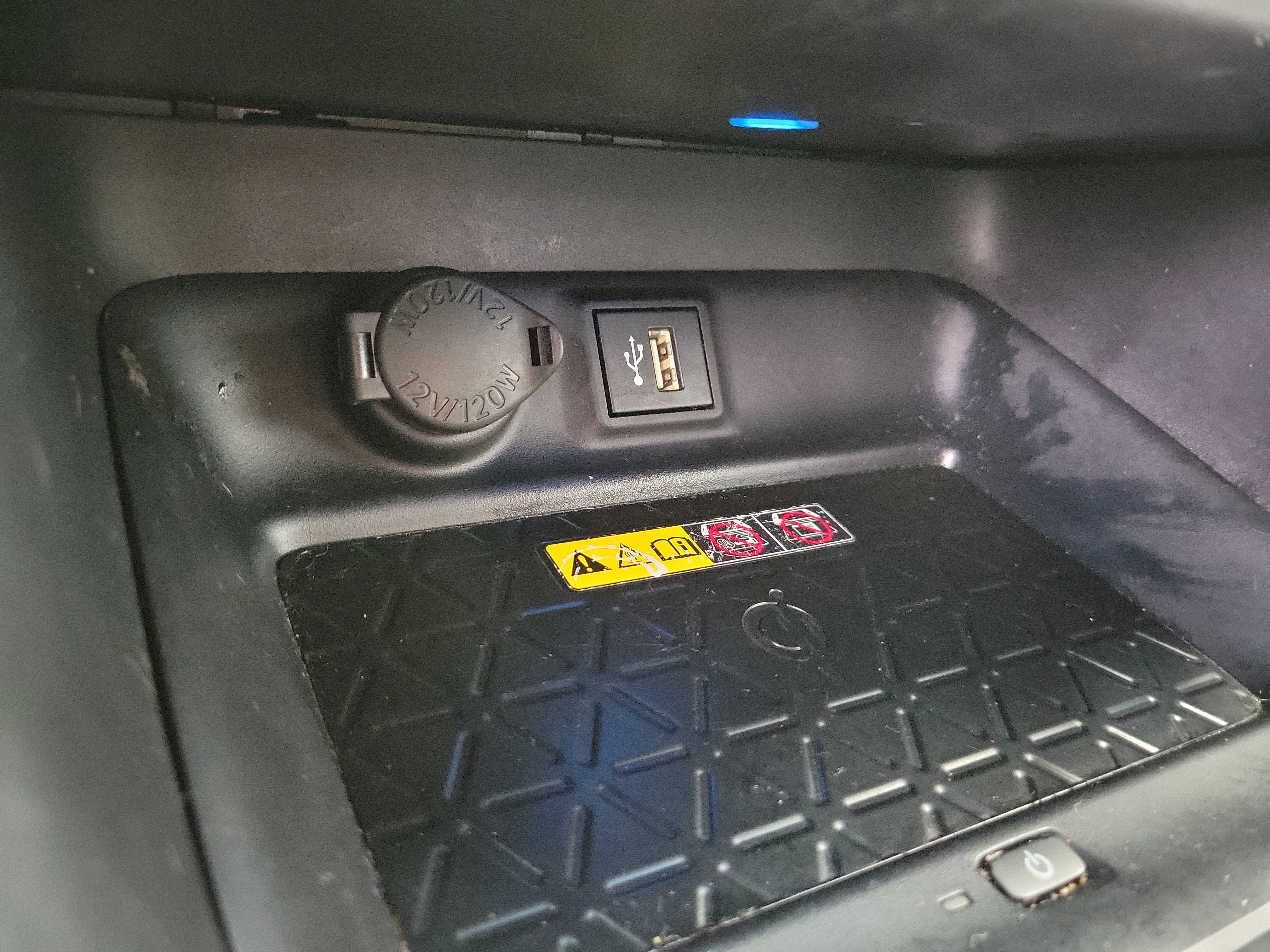 Used 2023 Toyota RAV4 XSE image 17