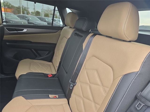 New 2026 Volkswagen Atlas Cross Sport SE image 13
