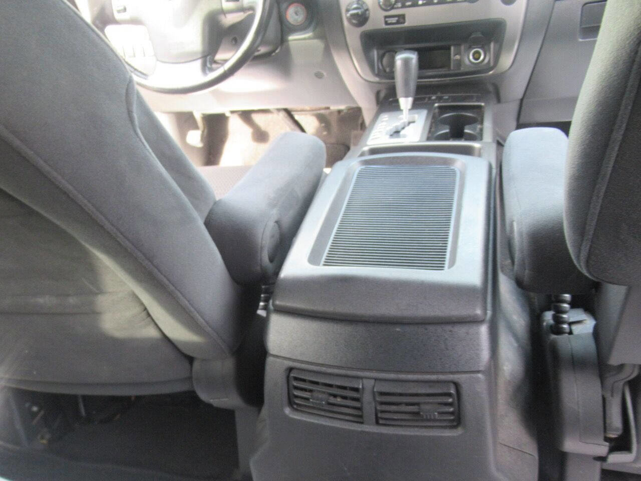 Used 2012 Nissan Armada SV image 28