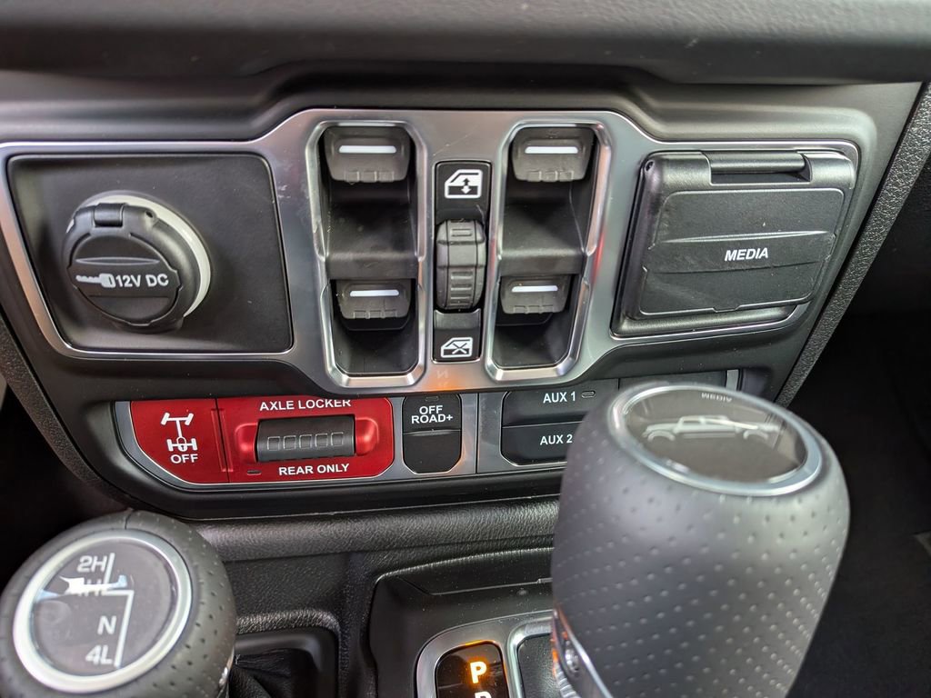 New 2026 Jeep Gladiator Mojave AWD/4WD image 18
