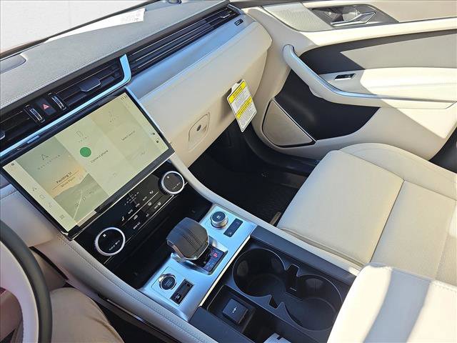 New 2025 Jaguar F-PACE R-Dynamic S image 22