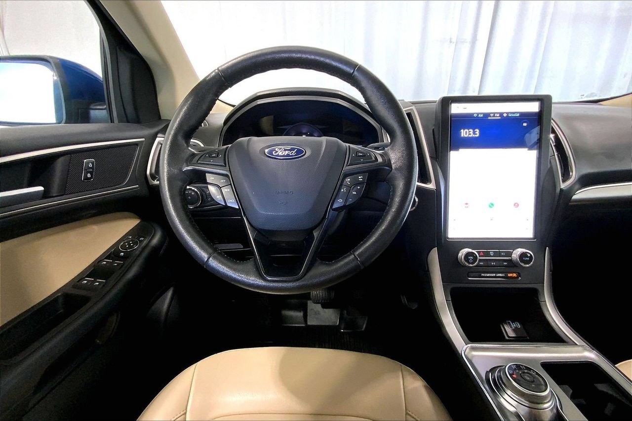 Used 2022 Ford Edge SEL w/ Convenience Package AWD/4WD image 4