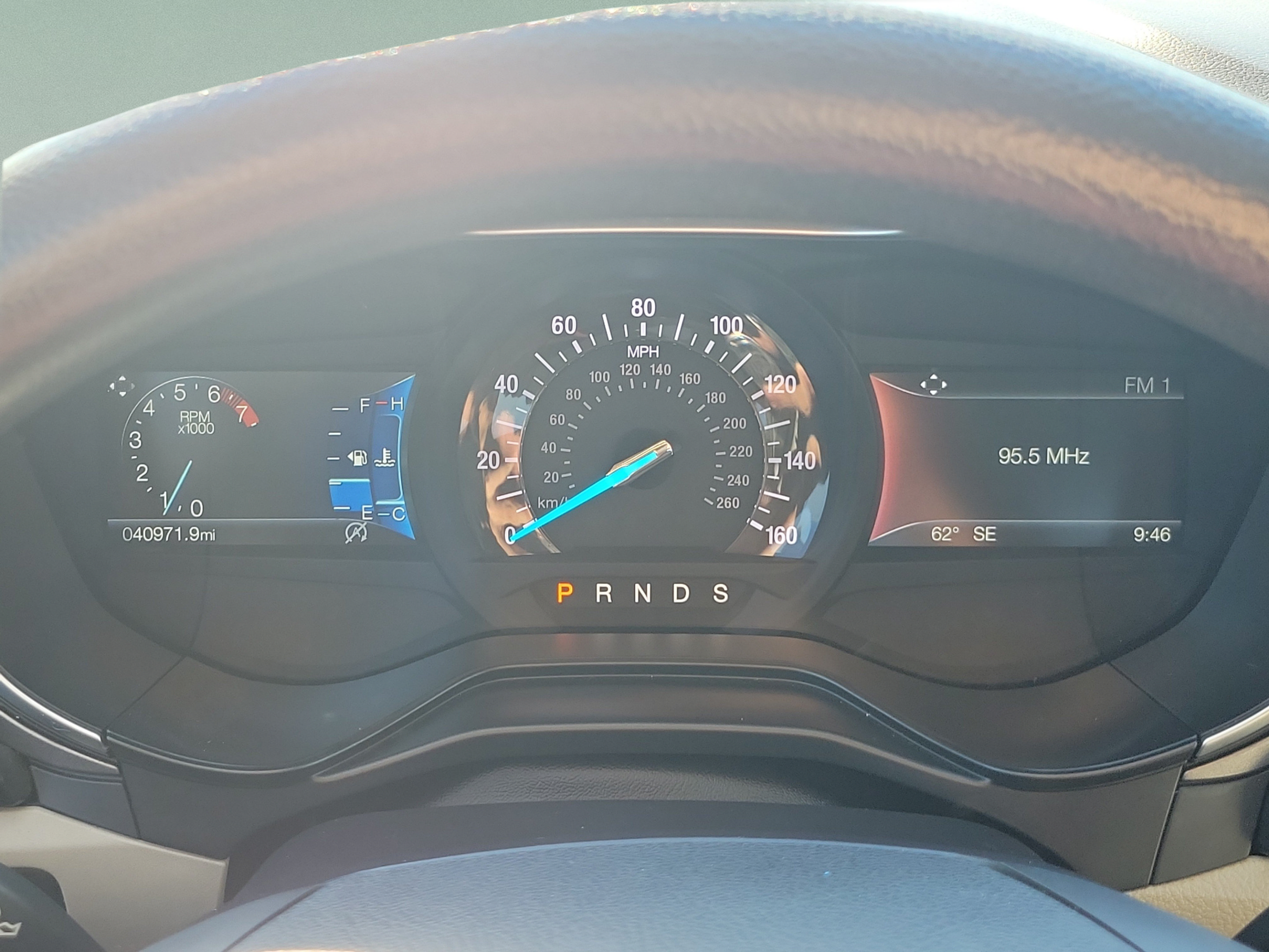 Used 2019 Ford Fusion SE FWD image 22