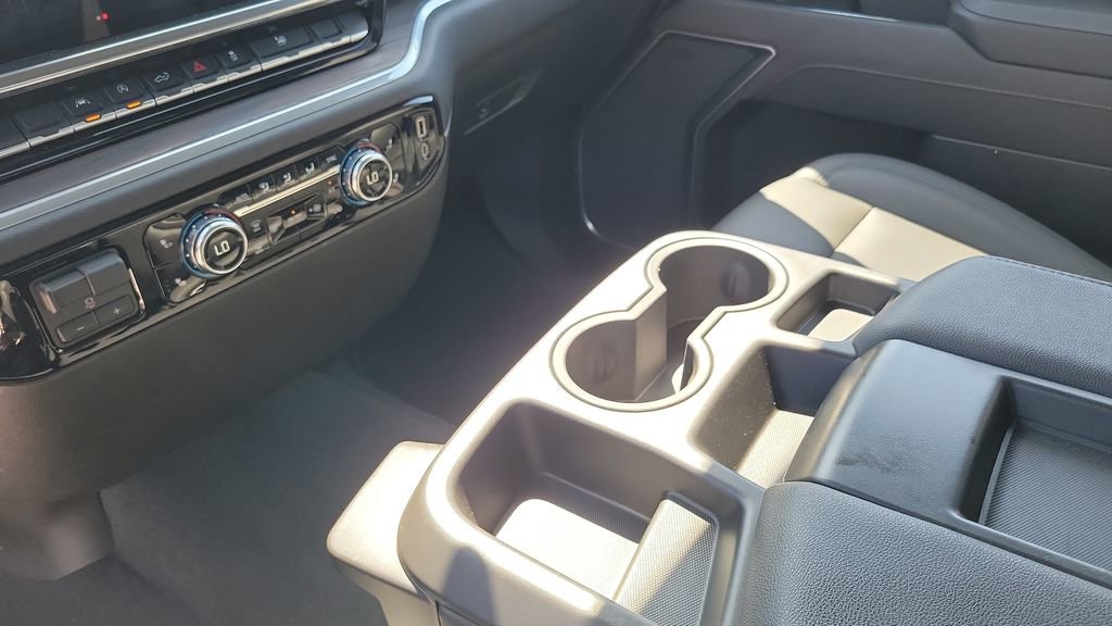 Used 2026 GMC Sierra 1500 SLT image 26