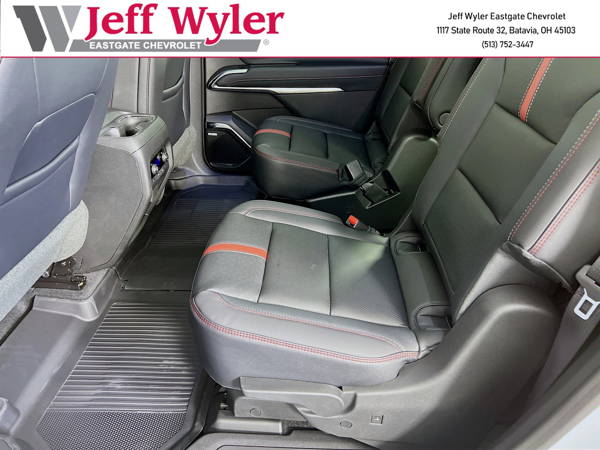 New 2026 Chevrolet Traverse RS w/ LPO, Floor Liner Package image 5