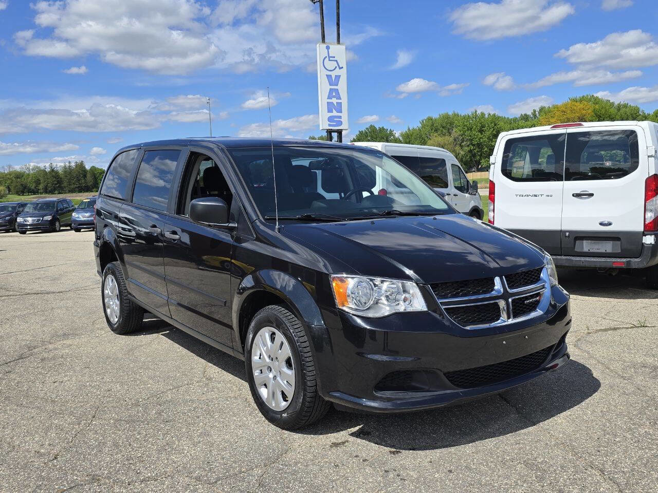 Used 2015 Dodge Grand Caravan American Value Package w/ UConnect Hands-Free Group image 9