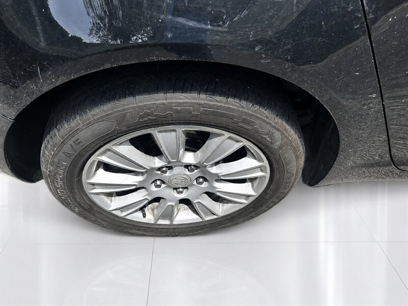 Used 2013 Buick Regal Premium FWD image 27